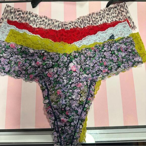 Victoria's Secret lacie thongs pack - Picture 1 of 6